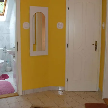 Caty Vendeghaz